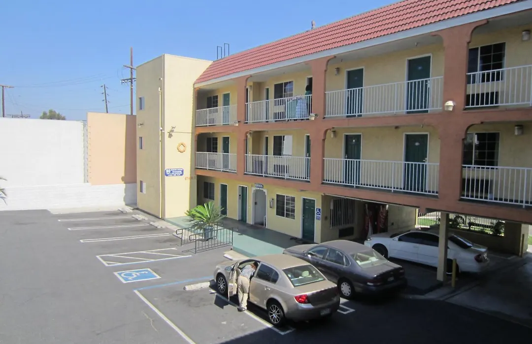 Мотель Starlight Inn, Valley Blvd - Downtown La 2*